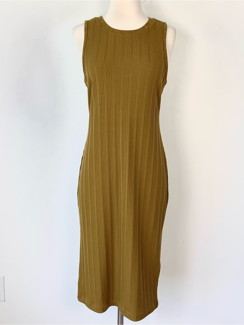 mustard bodycon midi dress Nine West | Dresses | Nine West Nwt Olive Sleeveless Stretch Large Made from a high dla-dm-discount-all-161870 Raquela OFF SHOULDER Ruffle size:14 Yrs